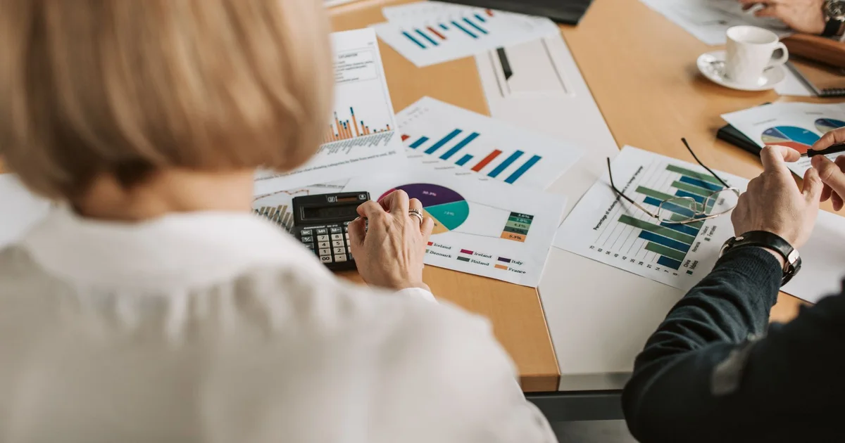 Prisstrategi med AI: Slik bruker norske B2B-bedrifter datadrevet prissetting